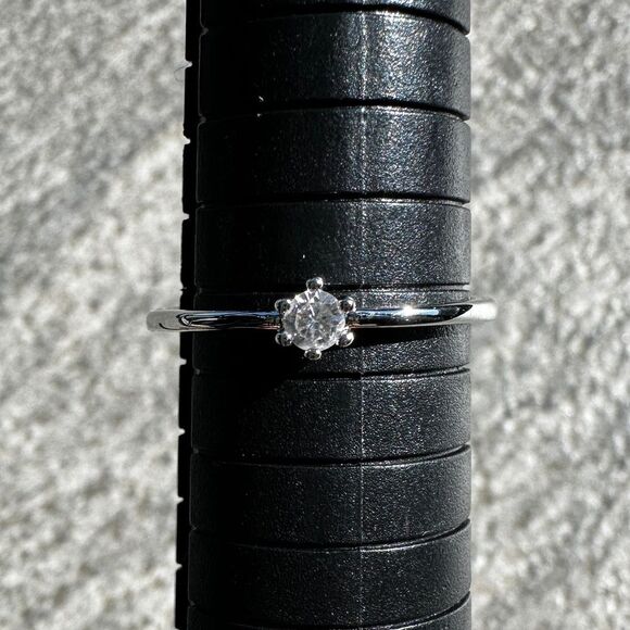 NEW Dainty Stack Ring w/ Round Crystal CZ Stone in Plated White Gold Size 8.125 - Picture 2 of 9